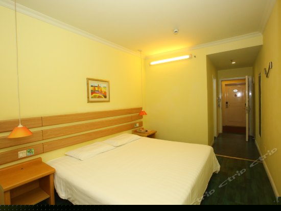 数码商务大床房