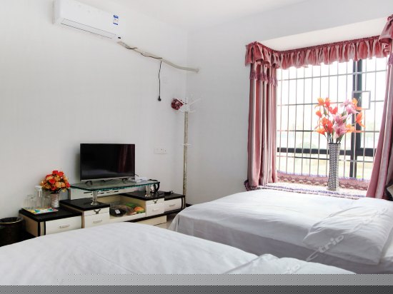 豪华飘窗标准间