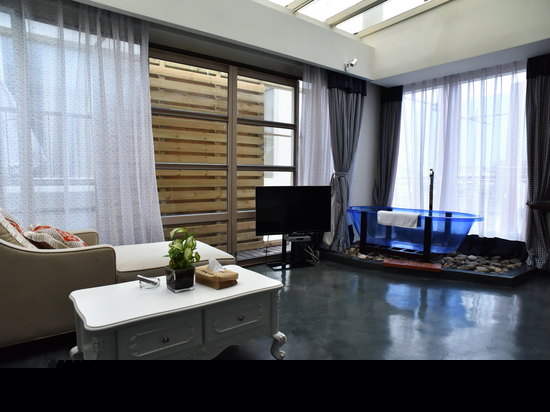 地中海星空大床房307号房