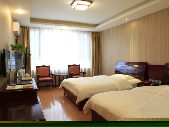 豪华双床间