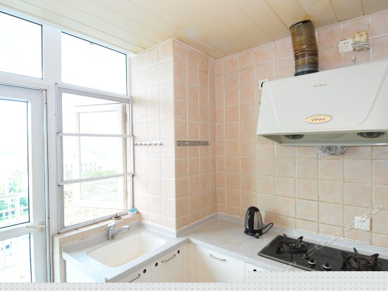 椰风海景三室一厅