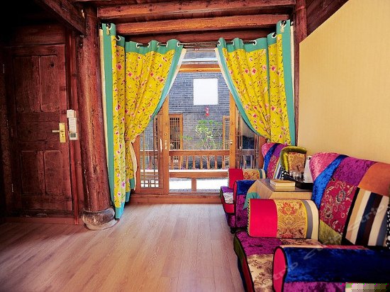 花无缺豪华阳台大床房