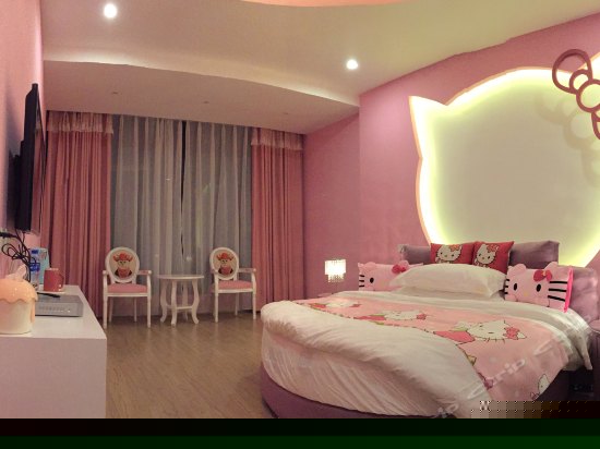 kitty公主房圆床房