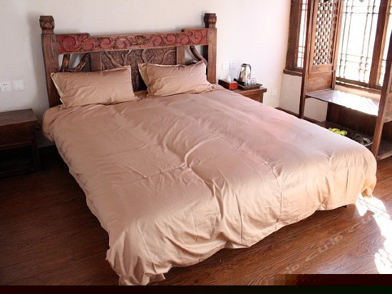 豪华大床复式房