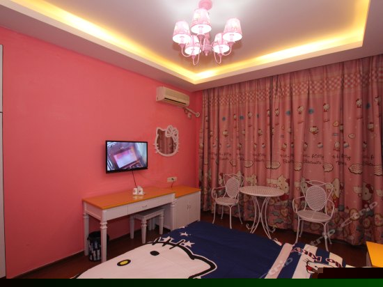 Hello Kitty精致大床房