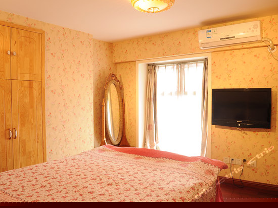 豪华跃层两房（田园风格）