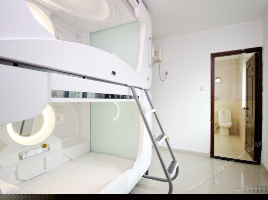 太空舱（横舱）