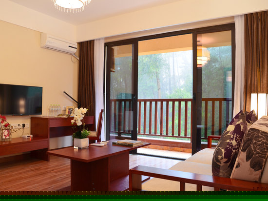 山景休闲双卧三床机麻套房