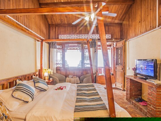 情缘豪华大床房