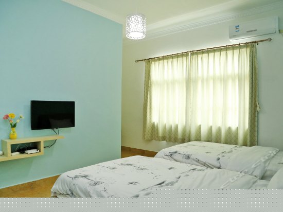 阳台豪华双床房