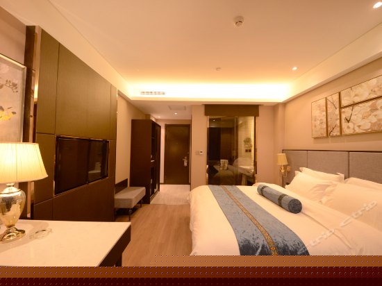 和颐高级大床房