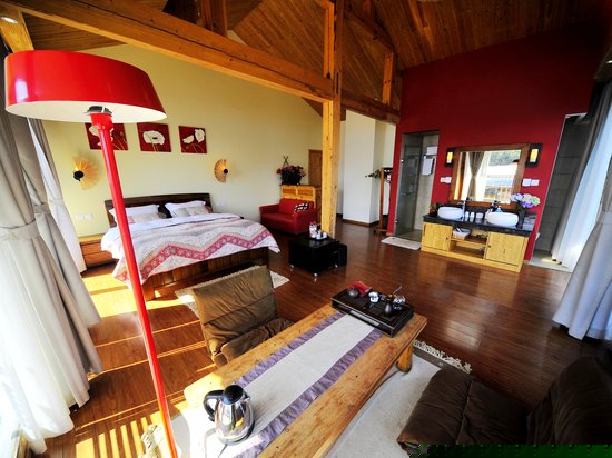 全湖景情侣蜜月房