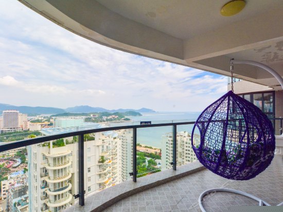 精装海景两室一厅