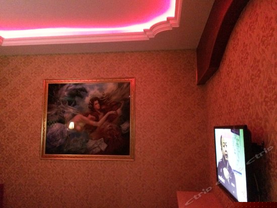 豪华主题圆床房