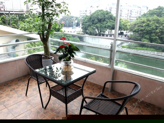 江景阳台家庭房