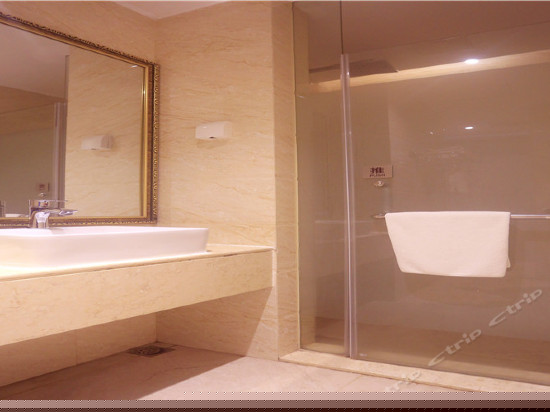 豪华海景大床房