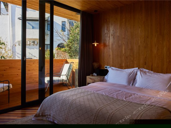 最美夕阳阳台海景大床房