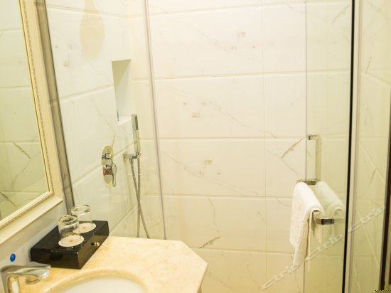 中式红木棋牌间