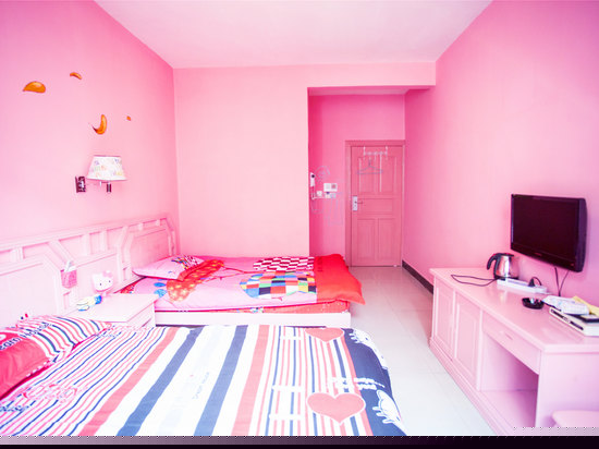 童话城堡亲子房