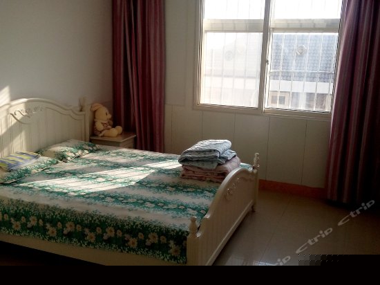 无敌海景八人房