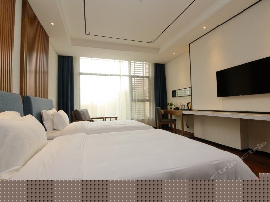 清香如梅浴缸双床房