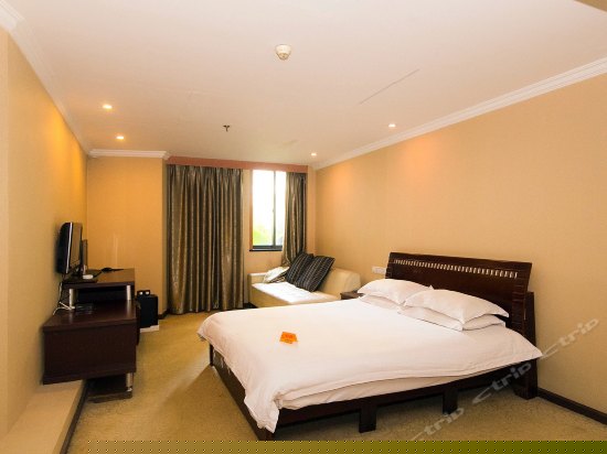 豪华大床房