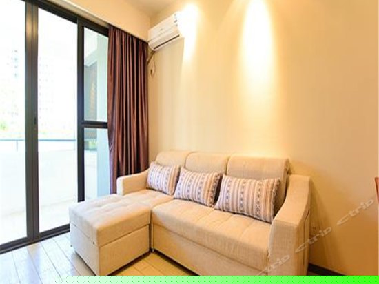 高级蜜月大床房