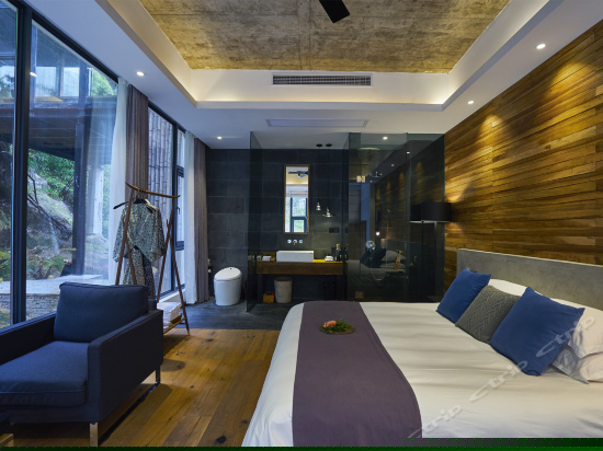 山院一苔绿景观大床