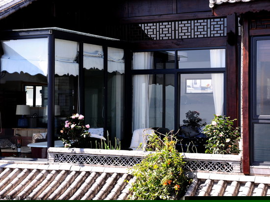 龙泉海景山景大床套房