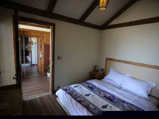 云海观洱海火山汤池阳光套房