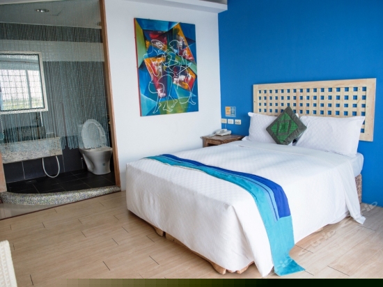 市景阳台双人房