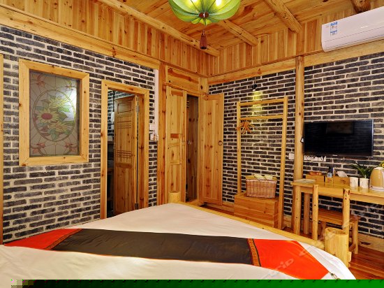 b栋, 金色仰望大床房b