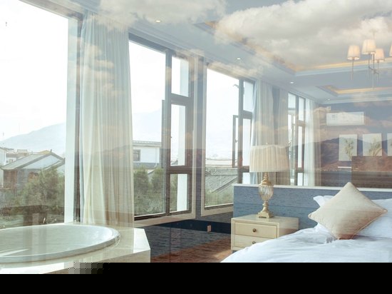 豪华海景浴缸房