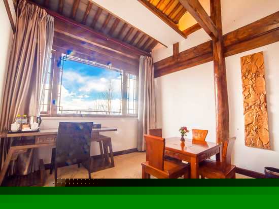 豪华阳光观景大床房