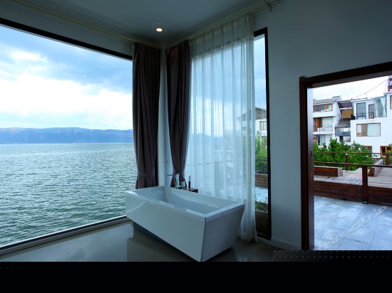 三世（豪华亲海露台大床房）