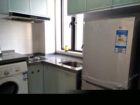 豪华舒适大床房