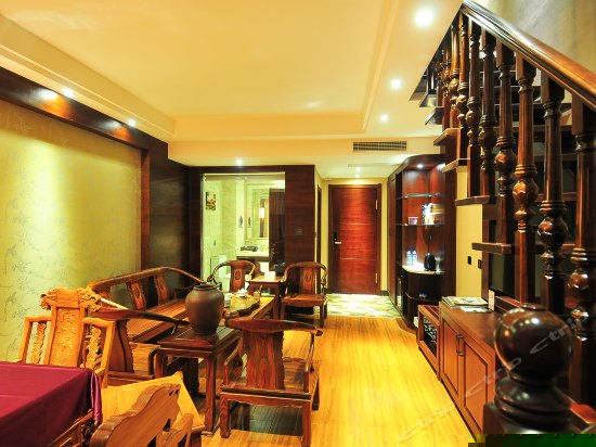 尊享豪华复式套房（双卫生间）