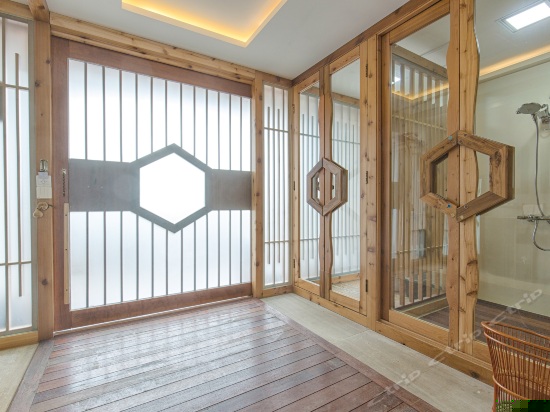 精品海景特色大床房