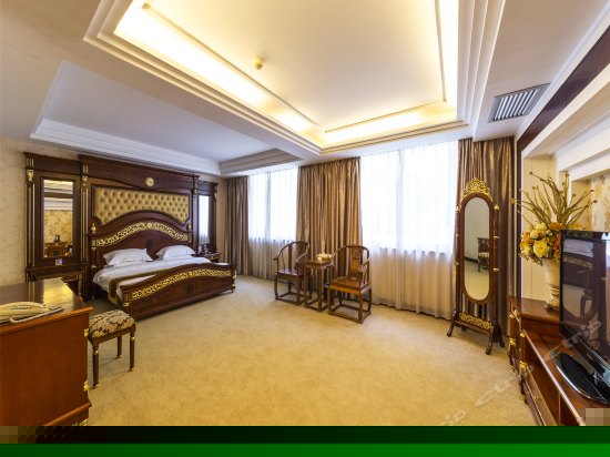 高级商务四室一厅套房