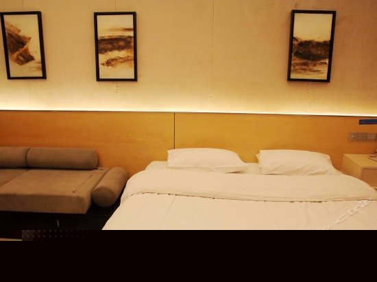 栈桥海景大床房