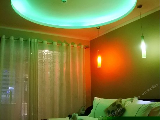 浪漫情侣主题房