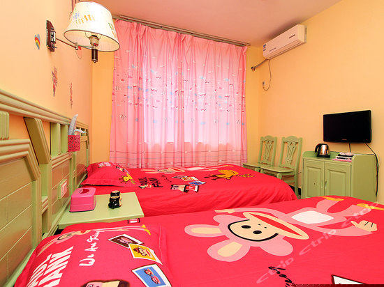 动漫精灵双人房