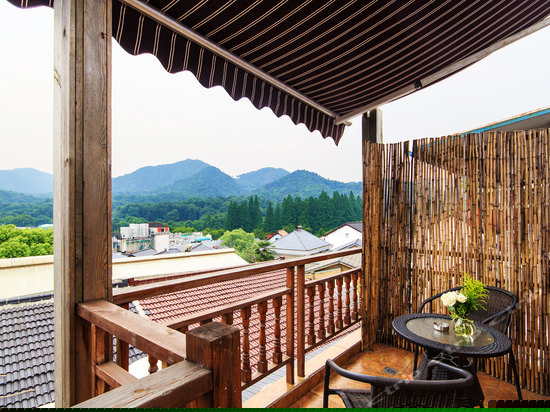 景观大床房(带阳台)