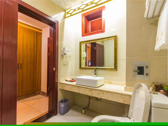 主题阁楼家庭套房