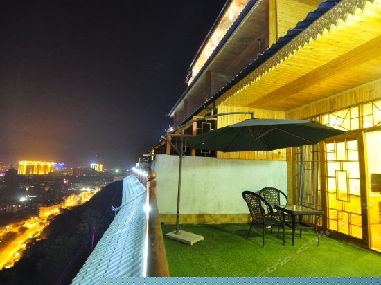 望江蜜月大床房