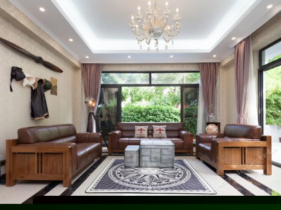 六间房私家泳池别墅