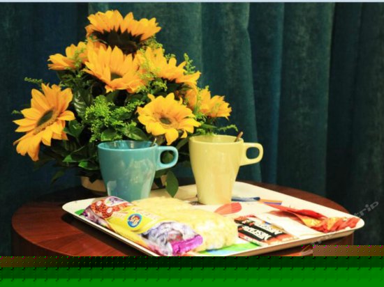 舒适温馨大床房