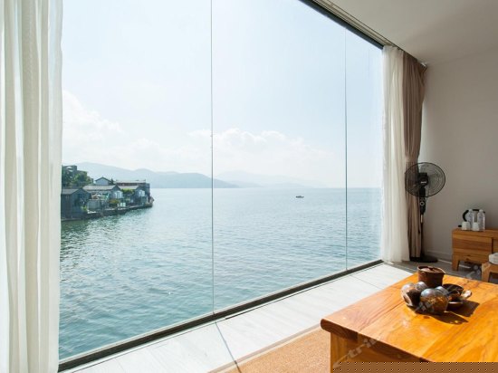 亲水海景落地窗大床房（风花1）