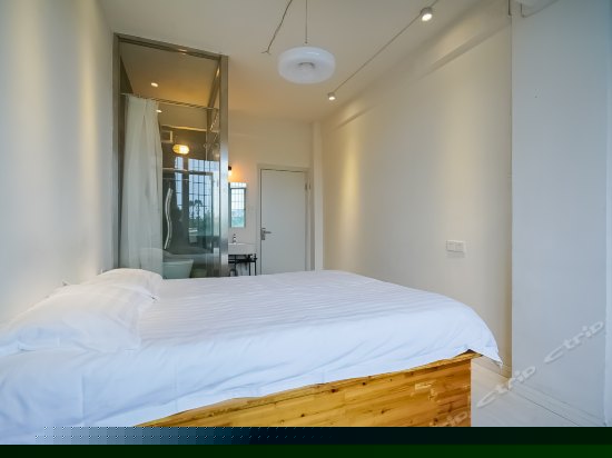 五号大床房-皓月