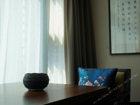 标准江景单人房